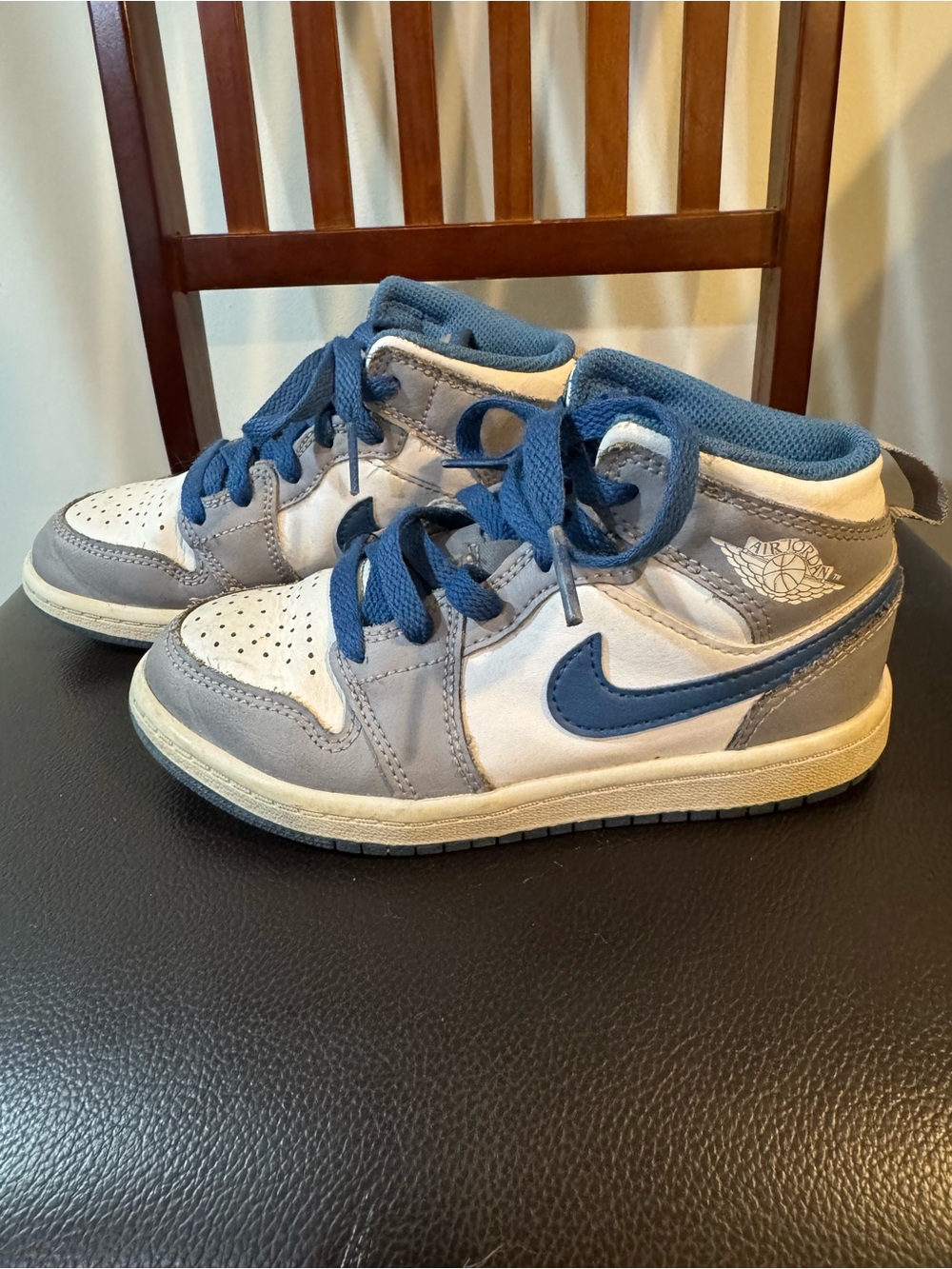 Nike Kids Mid-Top Sneakers in Blue and Gray